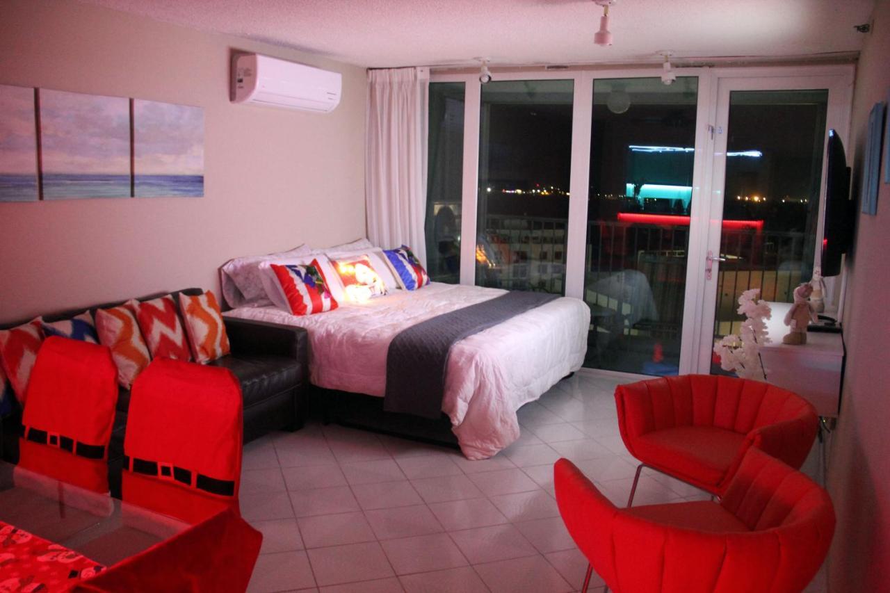 Private Apartment At Mare St Clair Hotel ซานฮวน ภายนอก รูปภาพ